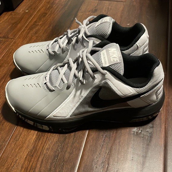 Nike Air Mavin 9 Wolf Grey, White, Black Lace Up Low Basketball Shoes - Picture 6 of 9